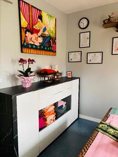 Ein Bild, das Text, Wand, Im Haus, Zimmer enth�lt.

Automatisch generierte Beschreibung